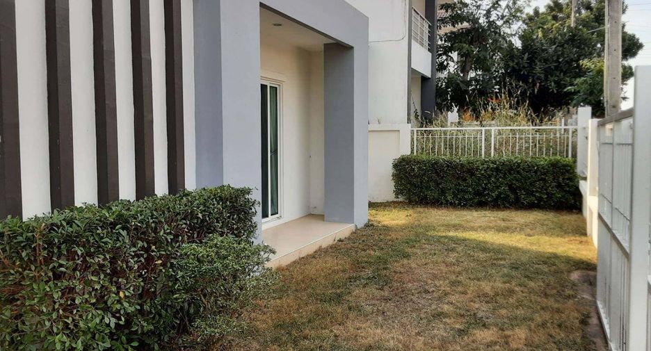 For rent 3 bedrooms house in Si Racha, Chonburi