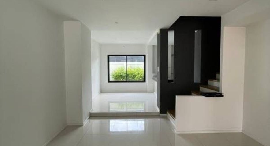 Casa adosada en venta de 3 habitaciones en Hang Dong, Chiang Mai
