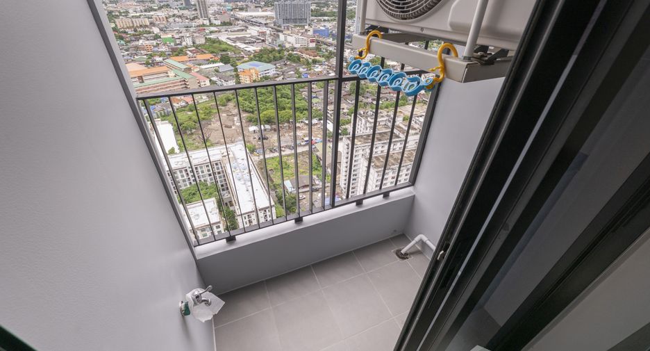 For sale studio condo in Phasi Charoen, Bangkok