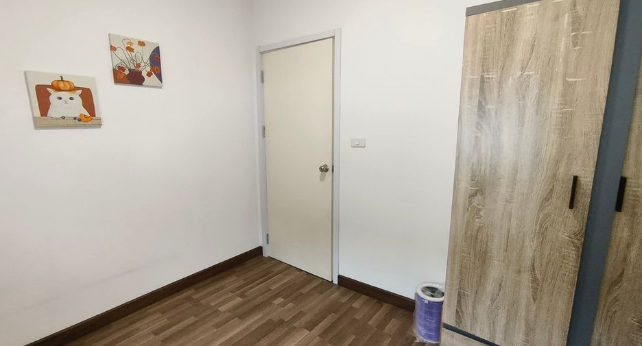 For rent 3 bedrooms townhouse in Mueang Chiang Mai, Chiang Mai