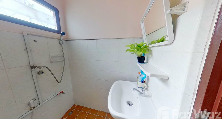 For sale 2 bedrooms townhouse in San Kamphaeng, Chiang Mai