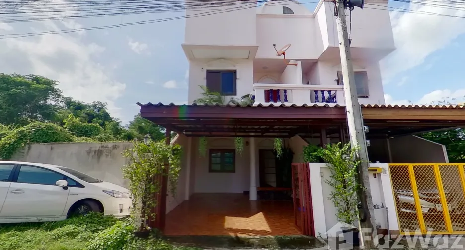 For sale 2 bedrooms townhouse in San Kamphaeng, Chiang Mai