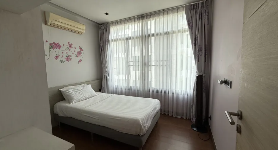 For rent 3 bedrooms condo in Kathu, Phuket