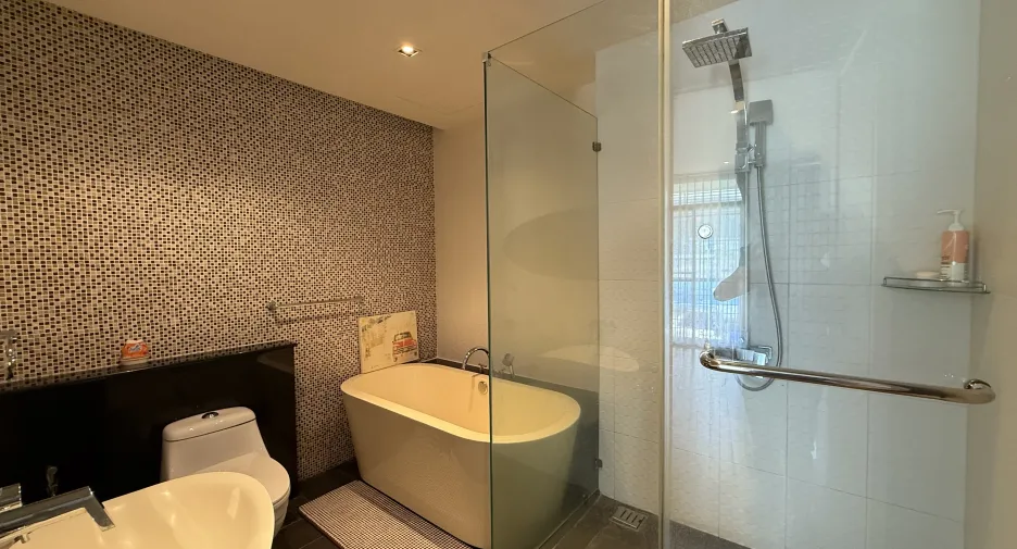 For rent 3 bedrooms condo in Kathu, Phuket