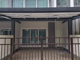 For rent 3 bedrooms townhouse in Mueang Chiang Mai, Chiang Mai