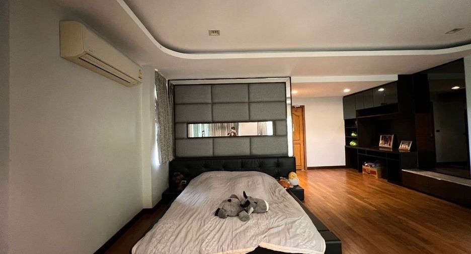 Haus zum Kauf mit 8 Zimmer in Bang Phli, Samut Prakan