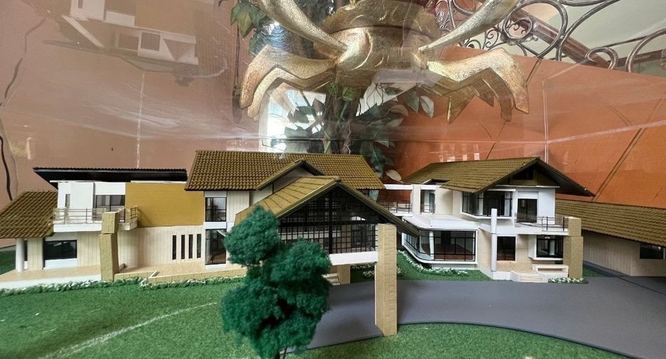 Haus zum Kauf mit 8 Zimmer in Bang Phli, Samut Prakan