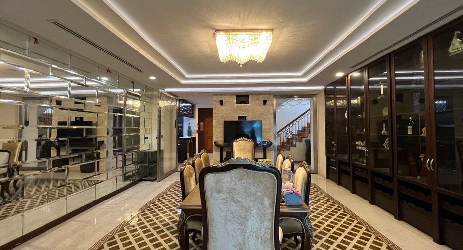 Haus zum Kauf mit 8 Zimmer in Bang Phli, Samut Prakan