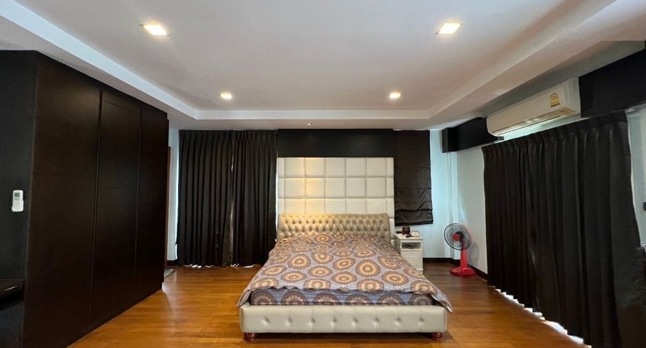 Haus zum Kauf mit 8 Zimmer in Bang Phli, Samut Prakan