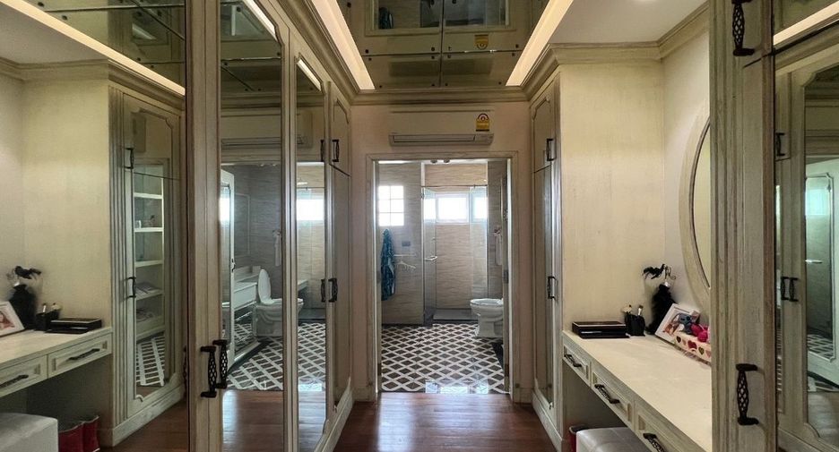 Haus zum Kauf mit 8 Zimmer in Bang Phli, Samut Prakan