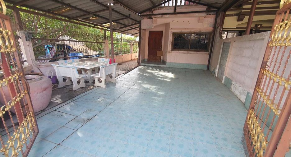 Reihenhaus zum Kauf mit 2 Zimmer in Mueang Suphanburi, Suphan Buri