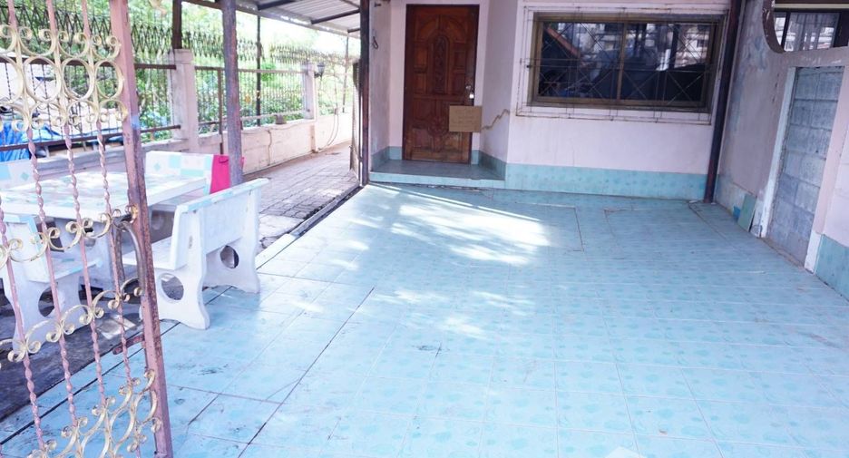 Reihenhaus zum Kauf mit 2 Zimmer in Mueang Suphanburi, Suphan Buri