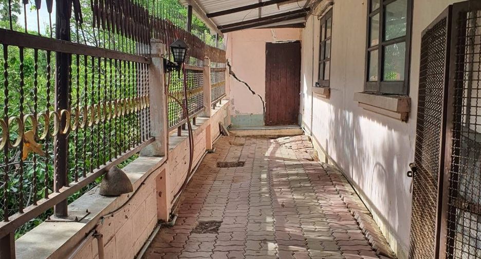Reihenhaus zum Kauf mit 2 Zimmer in Mueang Suphanburi, Suphan Buri