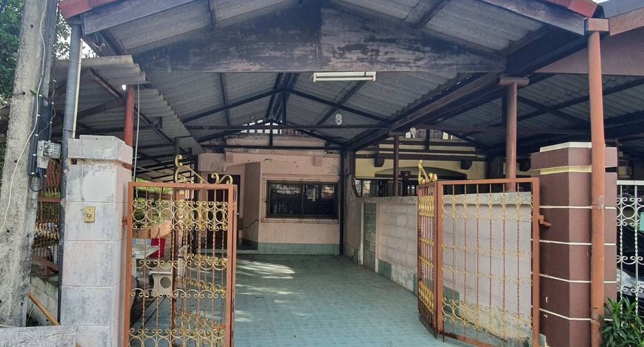 Reihenhaus zum Kauf mit 2 Zimmer in Mueang Suphanburi, Suphan Buri