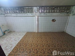 For sale 2 bedrooms townhouse in Mueang Suphanburi, Suphan Buri