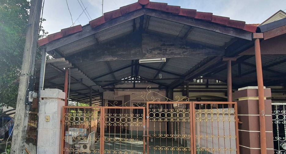 Reihenhaus zum Kauf mit 2 Zimmer in Mueang Suphanburi, Suphan Buri