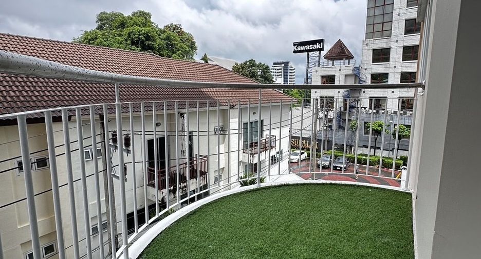 For rent 2 bedrooms condo in Mueang Phuket, Phuket