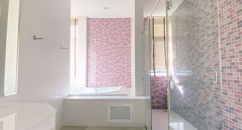 À vendre 5 chambres villa à Khan Na Yao, Bangkok
