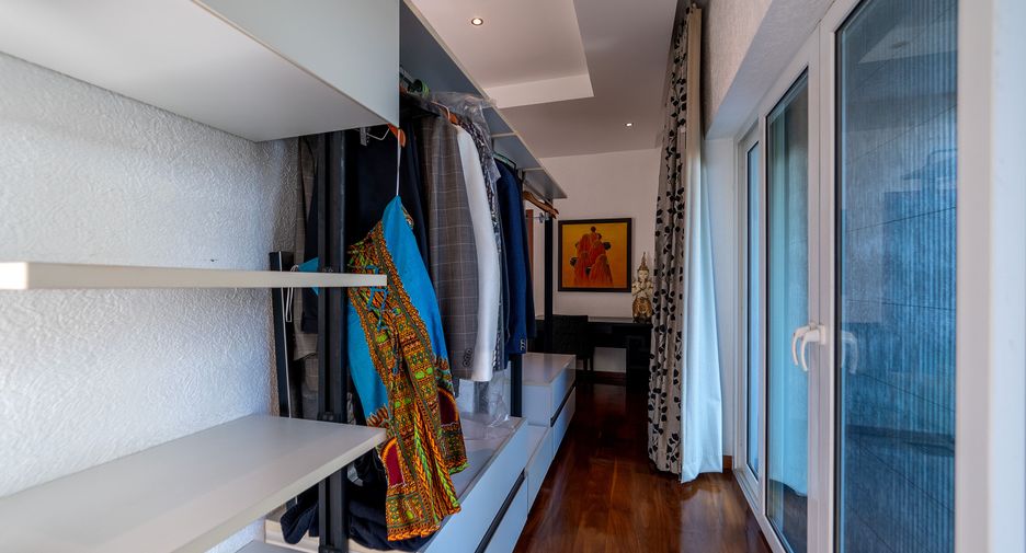 Villa en venta de 7 habitaciones en Bang Lamung, Chonburi