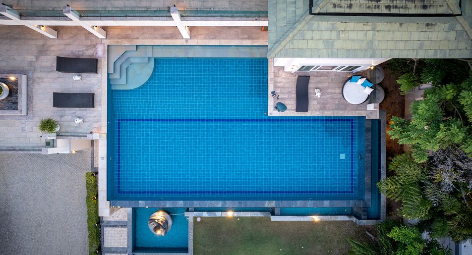 Villa en venta de 7 habitaciones en Bang Lamung, Chonburi