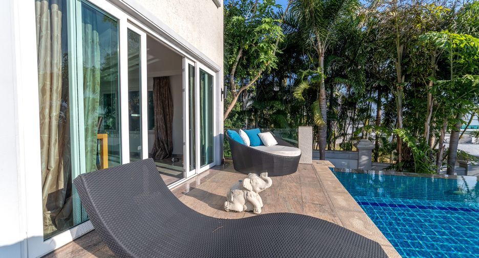 Villa en venta de 7 habitaciones en Bang Lamung, Chonburi