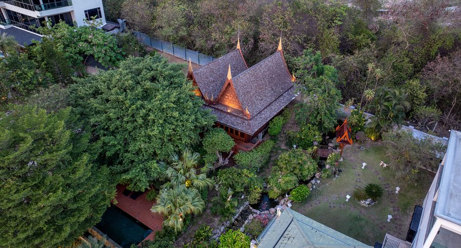 Villa en venta de 7 habitaciones en Bang Lamung, Chonburi