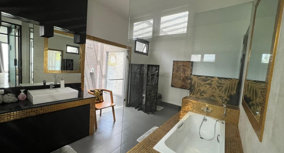 For rent 3 bedrooms villa in Thalang, Phuket