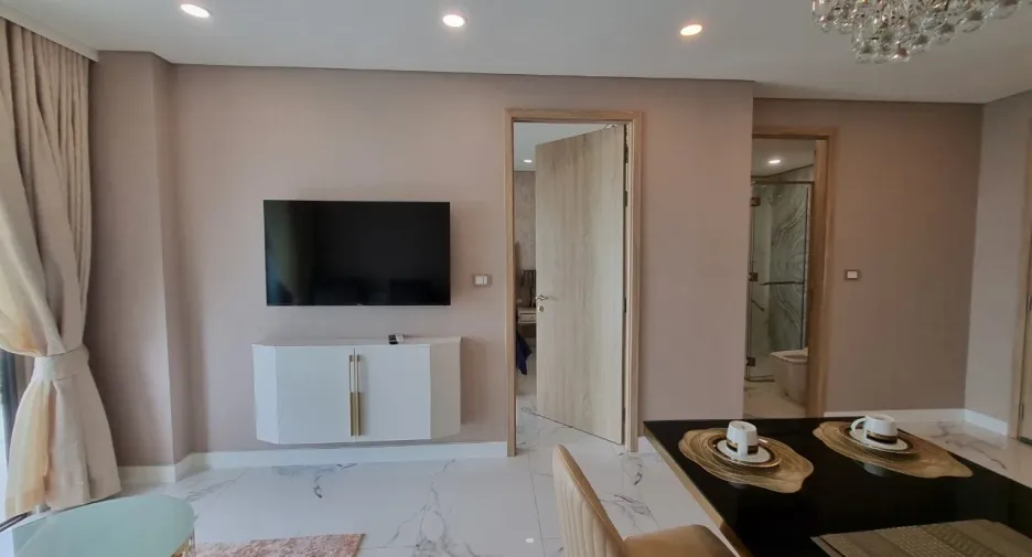 For rent 2 bedrooms condo in Bang Lamung, Chonburi