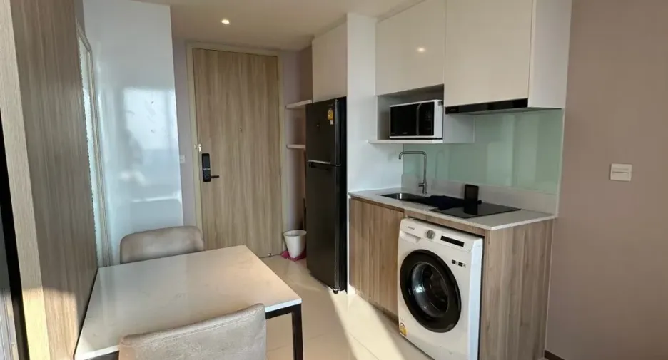For rent 1 bed condo in Bang Lamung, Chonburi