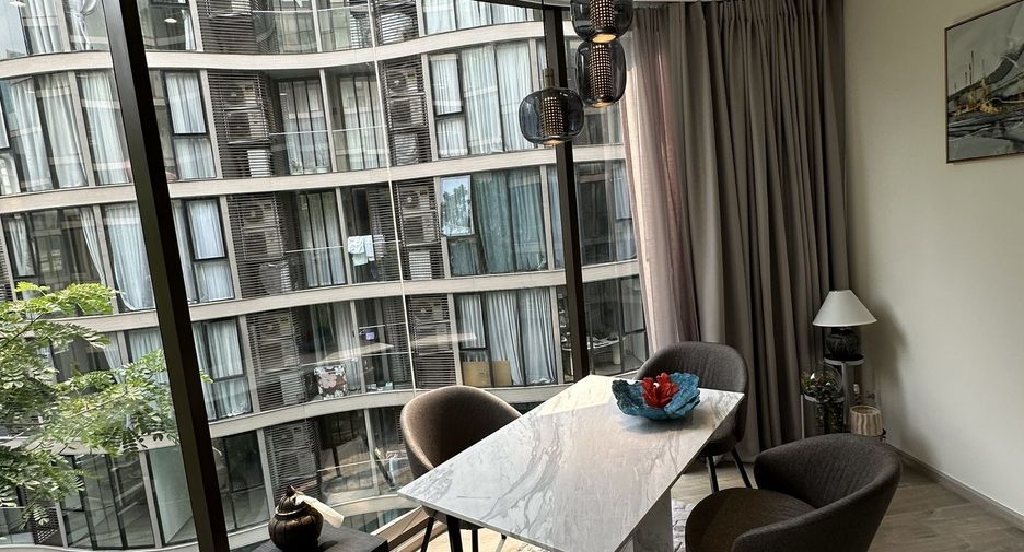 For sale 2 bedrooms condo in Khlong Toei, Bangkok