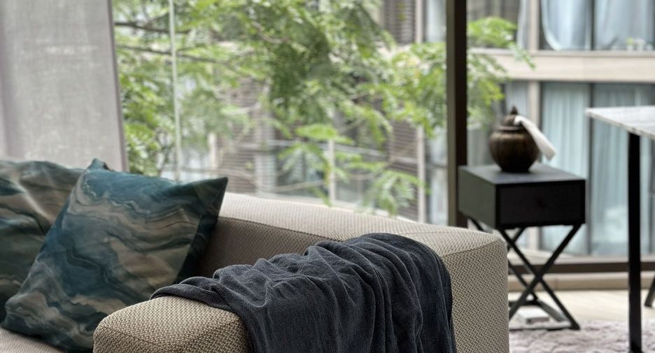 For sale 2 bedrooms condo in Khlong Toei, Bangkok
