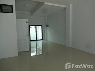 For rent 2 bedrooms townhouse in San Sai, Chiang Mai