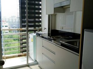 For sale 1 bed condo in Mueang Samut Prakan, Samut Prakan
