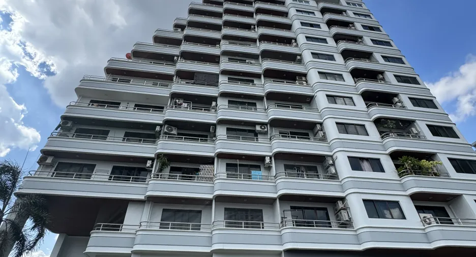 For sale 2 bedrooms condo in Chatuchak, Bangkok