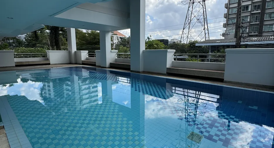 For sale 2 bedrooms condo in Chatuchak, Bangkok