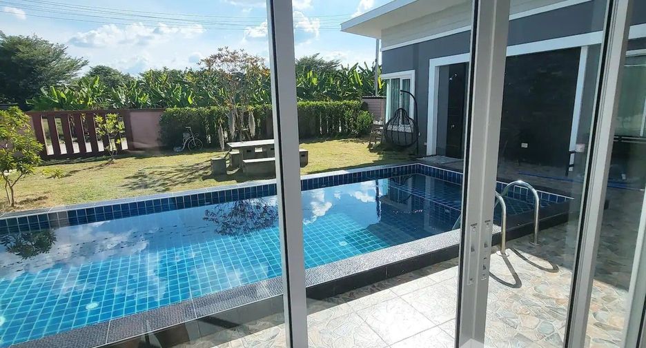 For rent 3 bedrooms villa in Mueang Chiang Mai, Chiang Mai