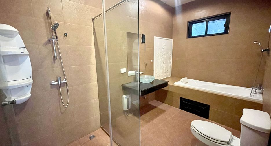 For rent 4 bedrooms house in Hua Hin, Prachuap Khiri Khan