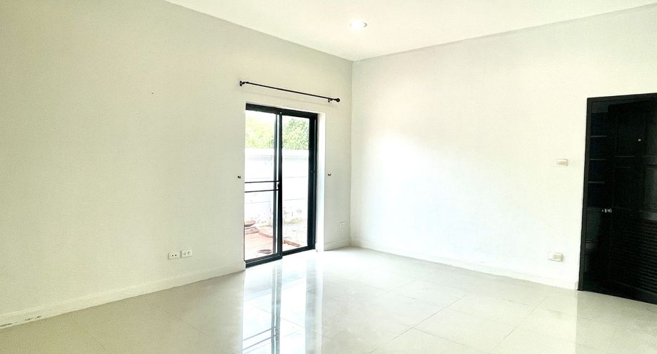 For rent 4 bedrooms house in Hua Hin, Prachuap Khiri Khan