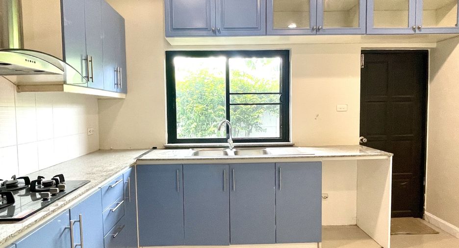 For rent 4 bedrooms house in Hua Hin, Prachuap Khiri Khan