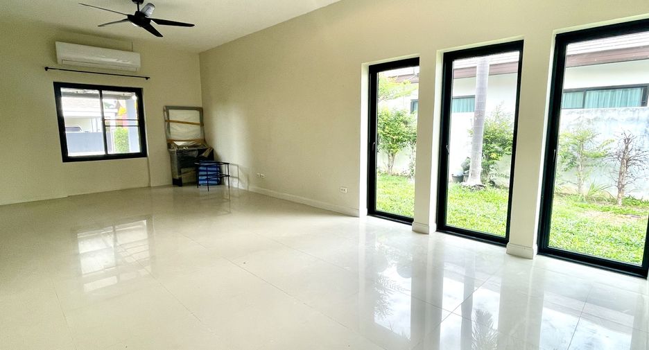 For rent 4 bedrooms house in Hua Hin, Prachuap Khiri Khan