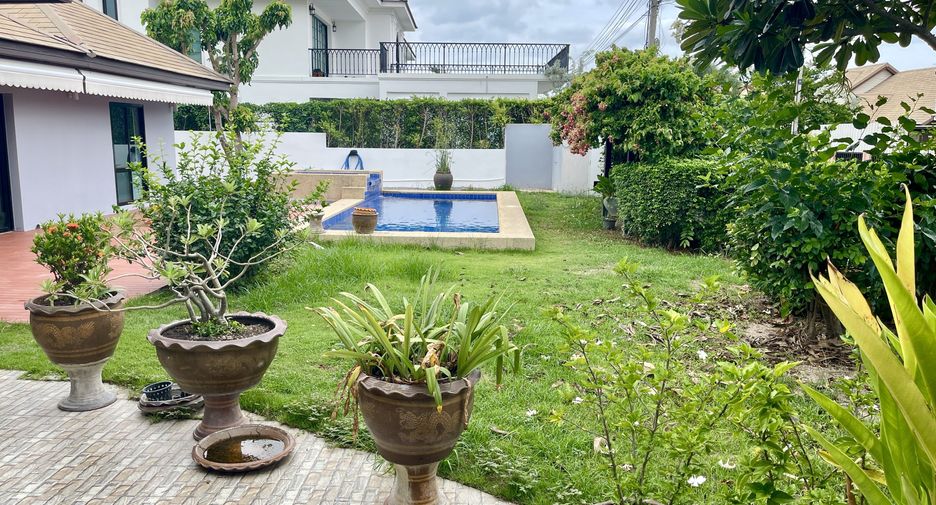 For rent 4 bedrooms house in Hua Hin, Prachuap Khiri Khan