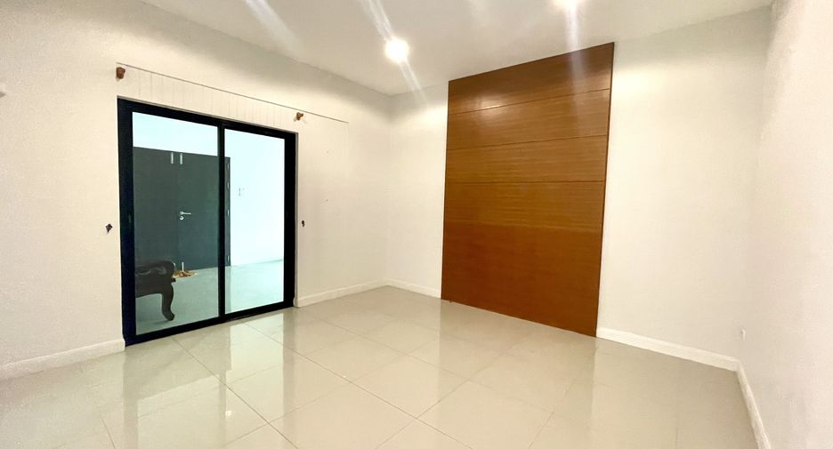 For rent 4 bedrooms house in Hua Hin, Prachuap Khiri Khan