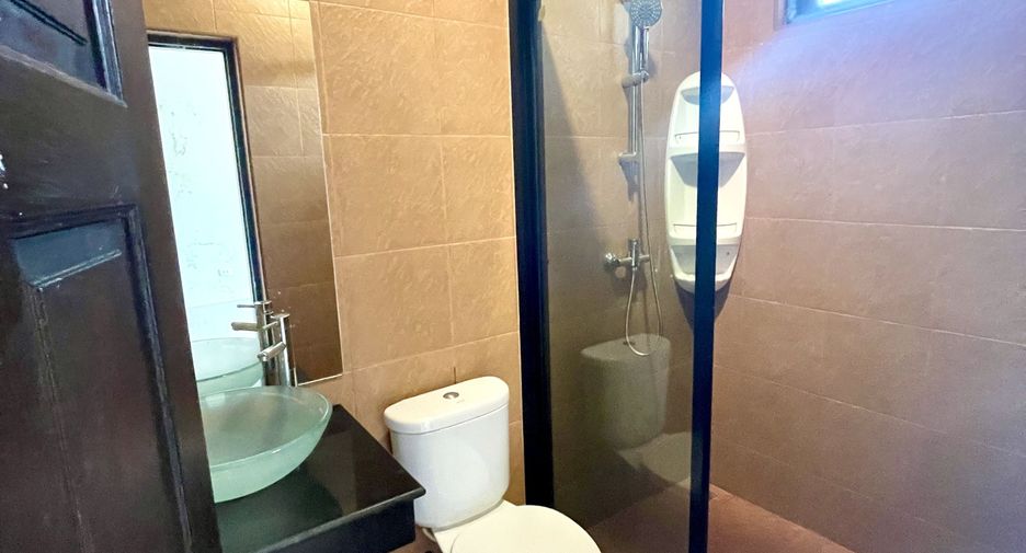 For rent 4 bedrooms house in Hua Hin, Prachuap Khiri Khan