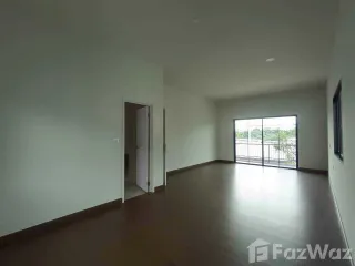 For sale 4 bedrooms house in Lat Krabang, Bangkok