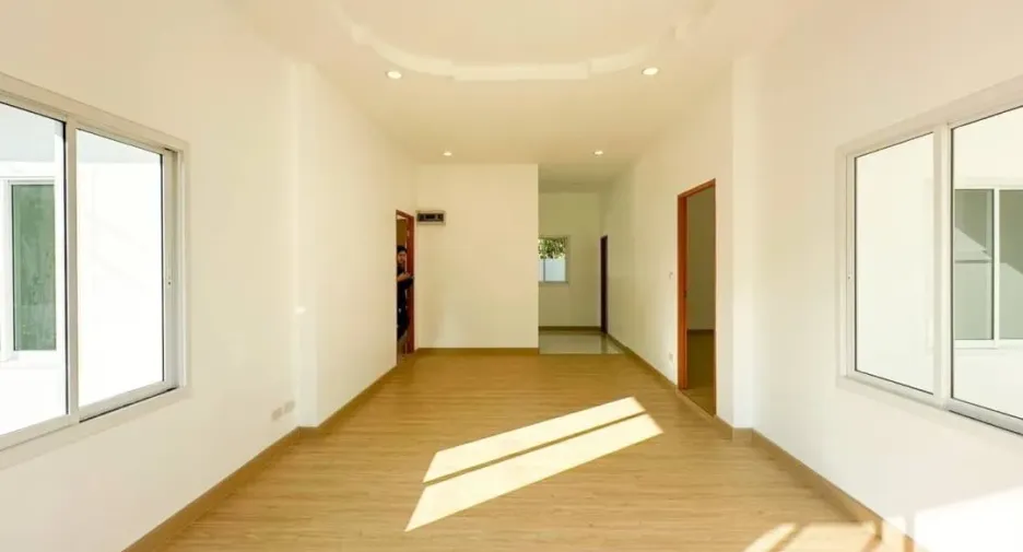 For sale 2 bedrooms house in Saraphi, Chiang Mai