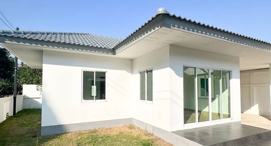 For sale 2 bedrooms house in Saraphi, Chiang Mai
