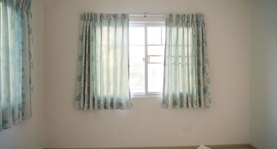 For sale 2 ベッドルーム townhouse in Lat Krabang, Bangkok