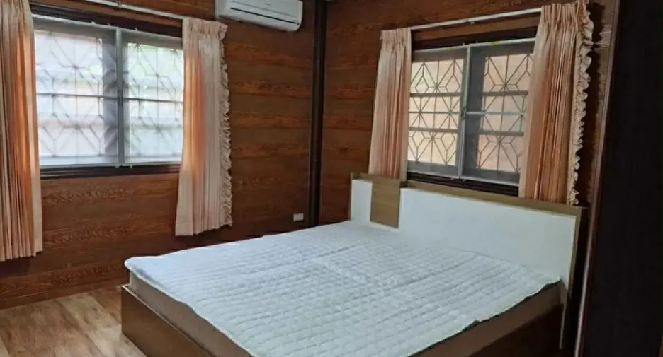 Casa en alquiler de 2 habitaciones en Bang Lamung, Chonburi
