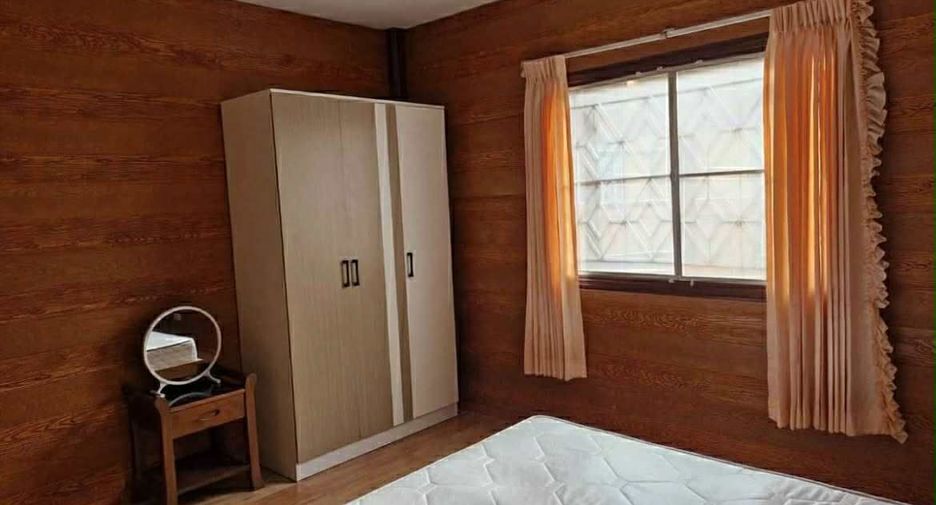 Casa en alquiler de 2 habitaciones en Bang Lamung, Chonburi