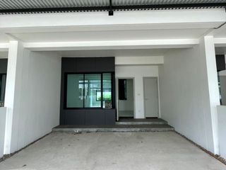 For sale 3 ベッドルーム townhouse in Hang Dong, Chiang Mai